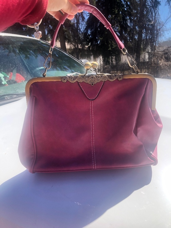 Handbags - Vintage Retro Pink Purse with removable straps and gold kiss-me clasp